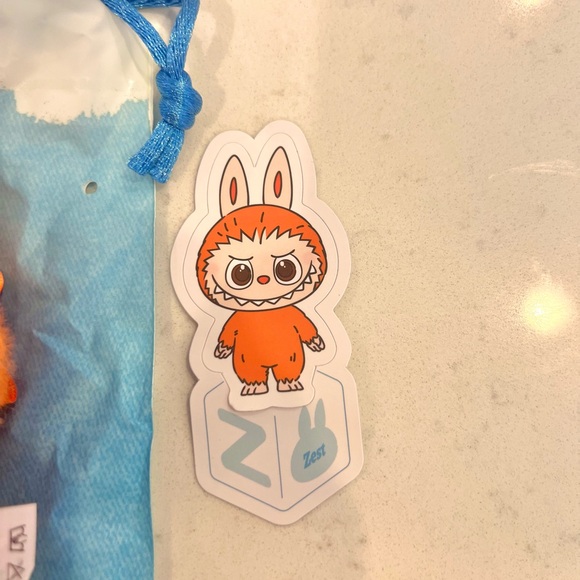 Labubu - Pin for Love - Z - Picture 4 of 7